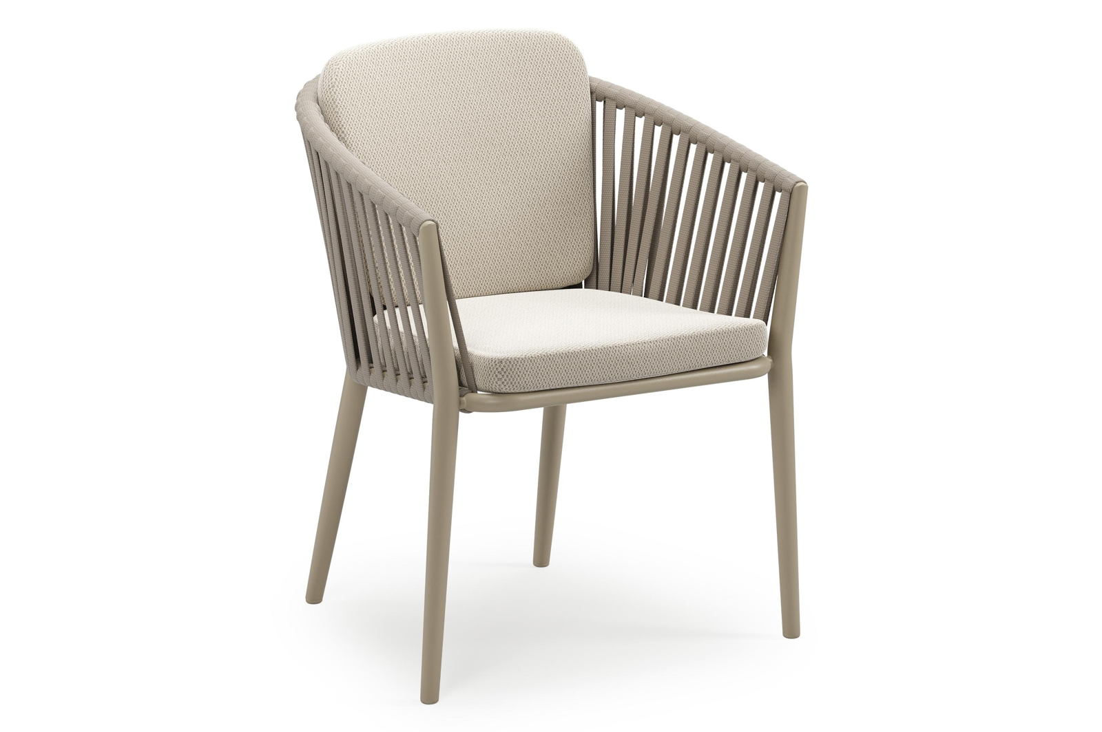 Chaise de jardin empilable Orso en aluminium beige et corde large plate de luxe tissée verticalement beige avec coussin en All Weather Sunbrella® Luxe Lopi Marble