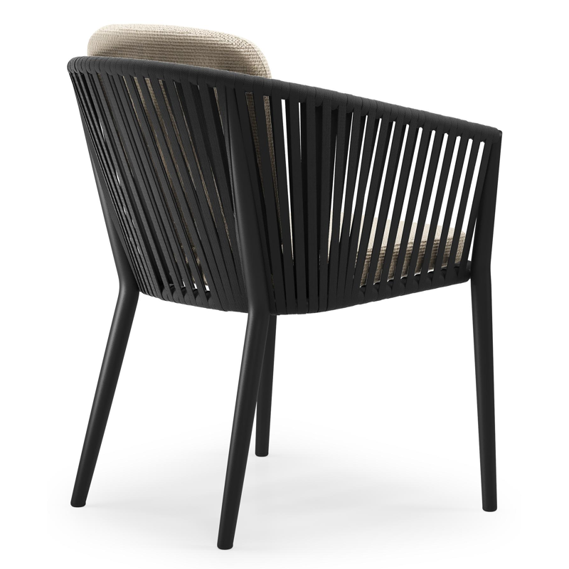 Orso tuinstoel in zwart aluminium en zwart verticaal geweven vlakke rope met zitkussen in All Weather Cosytica Althea Chalk