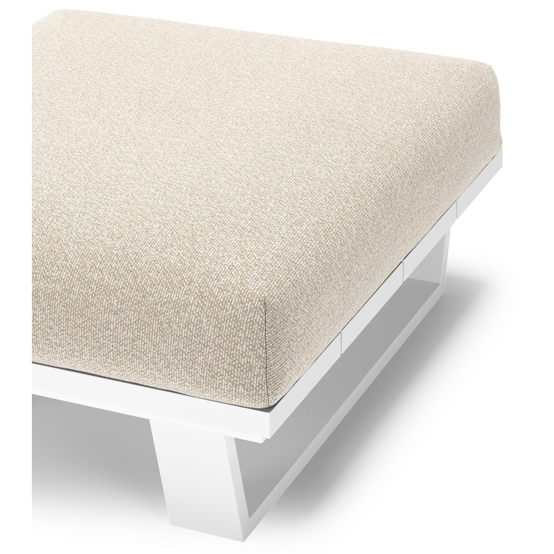 Pouf Pagino en aluminium blanc et coussins en all weather cosytica marbella ecru