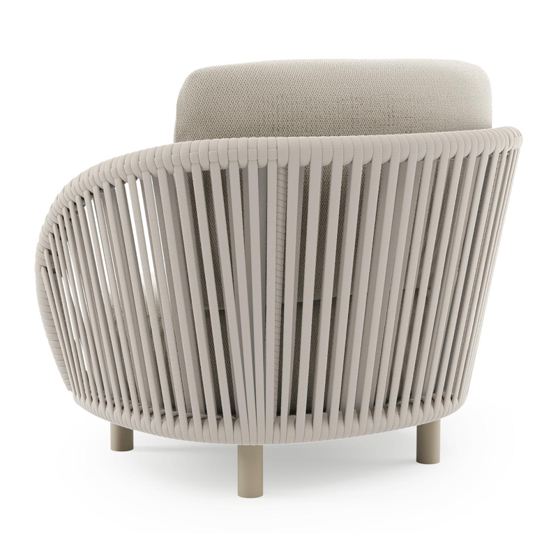 Lupino loungestoel in beige aluminium en beige verticaal geweven luxe vlakke brede rope met lopi marble all weather sunbrella® luxe kussen