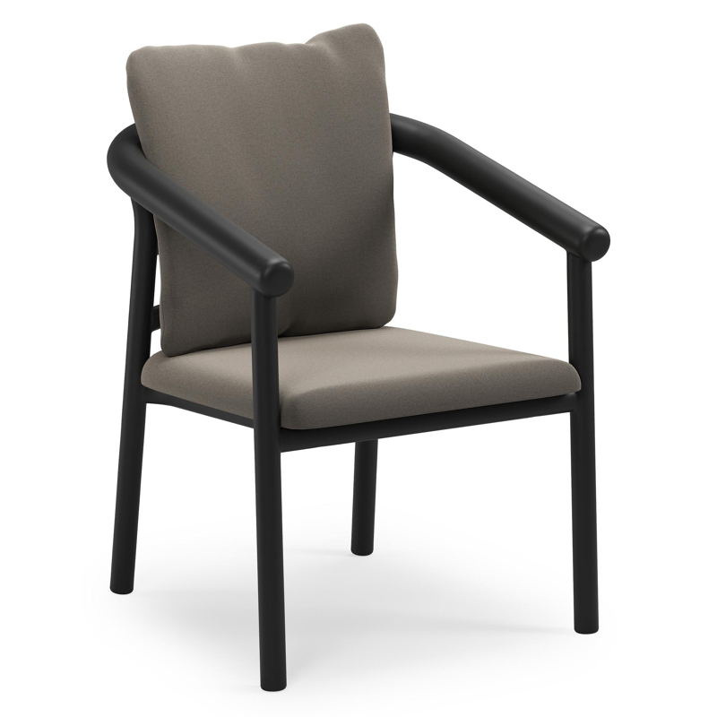 Amico stapelbare tuinstoel in zwart aluminium met stoelkussen in All Weather Sunbrella® Luxe Natte Carbon Beige