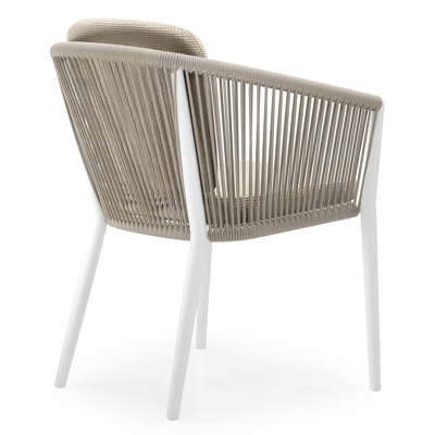 Orso tuinstoel in wit aluminium en beige verticaal geweven ronde rope met zitkussen in All Weather Cosytica Althea Chalk