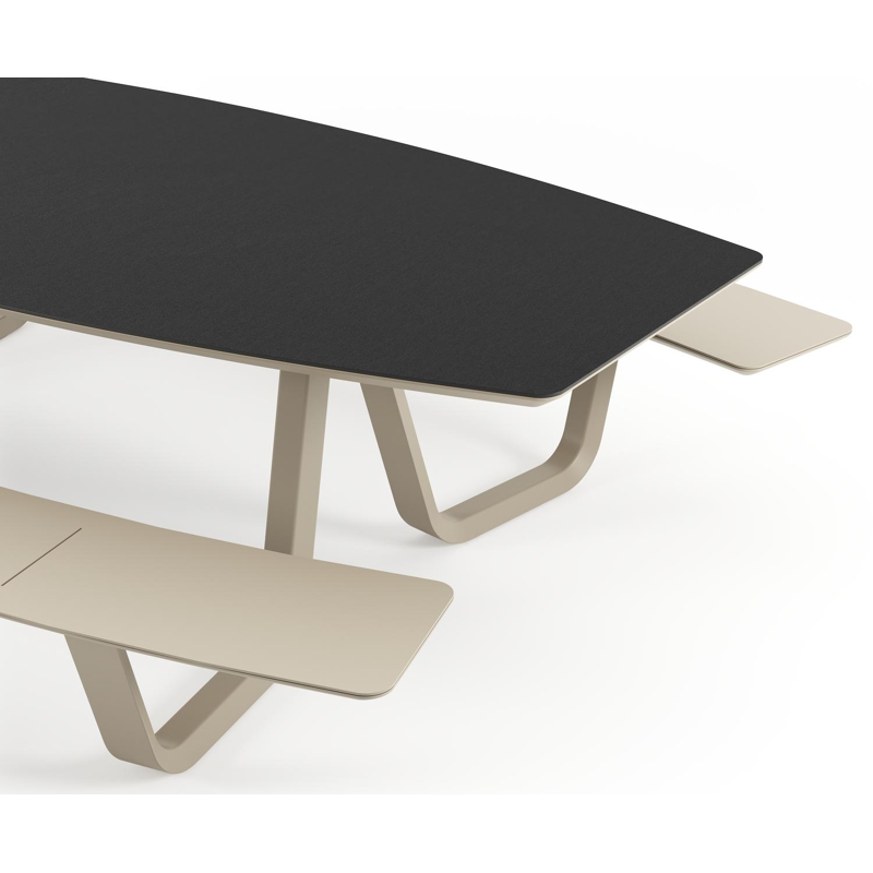Table de pique-Forno forme de bateau en aluminium beige et céramique pleine Nero Black - Lg. 280 x Lrg. 192 x Haut. 72 cm