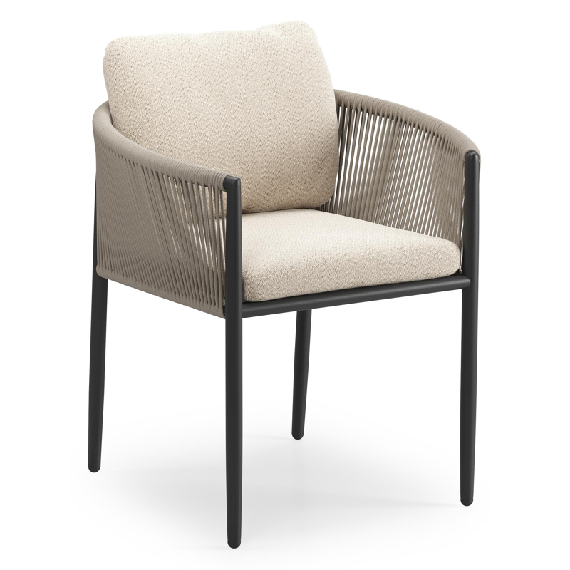 Organo tuinstoel in zwart aluminium en zwart verticaal geweven ronde rope met stoelkussen in All Weather Sunbrella® Luxe Lopi Sand
