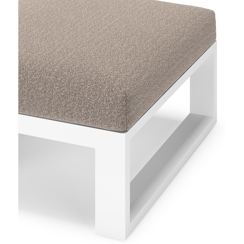 Verato poef in wit aluminium met wander manioc all weather sunbrella® luxe kussen