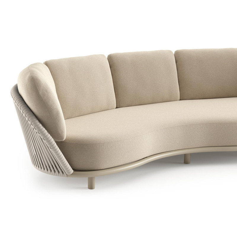 Lupino loungebank in beige aluminium en beige verticaal geweven luxe vlakke brede rope met althea chalk all weather cosytica kussen