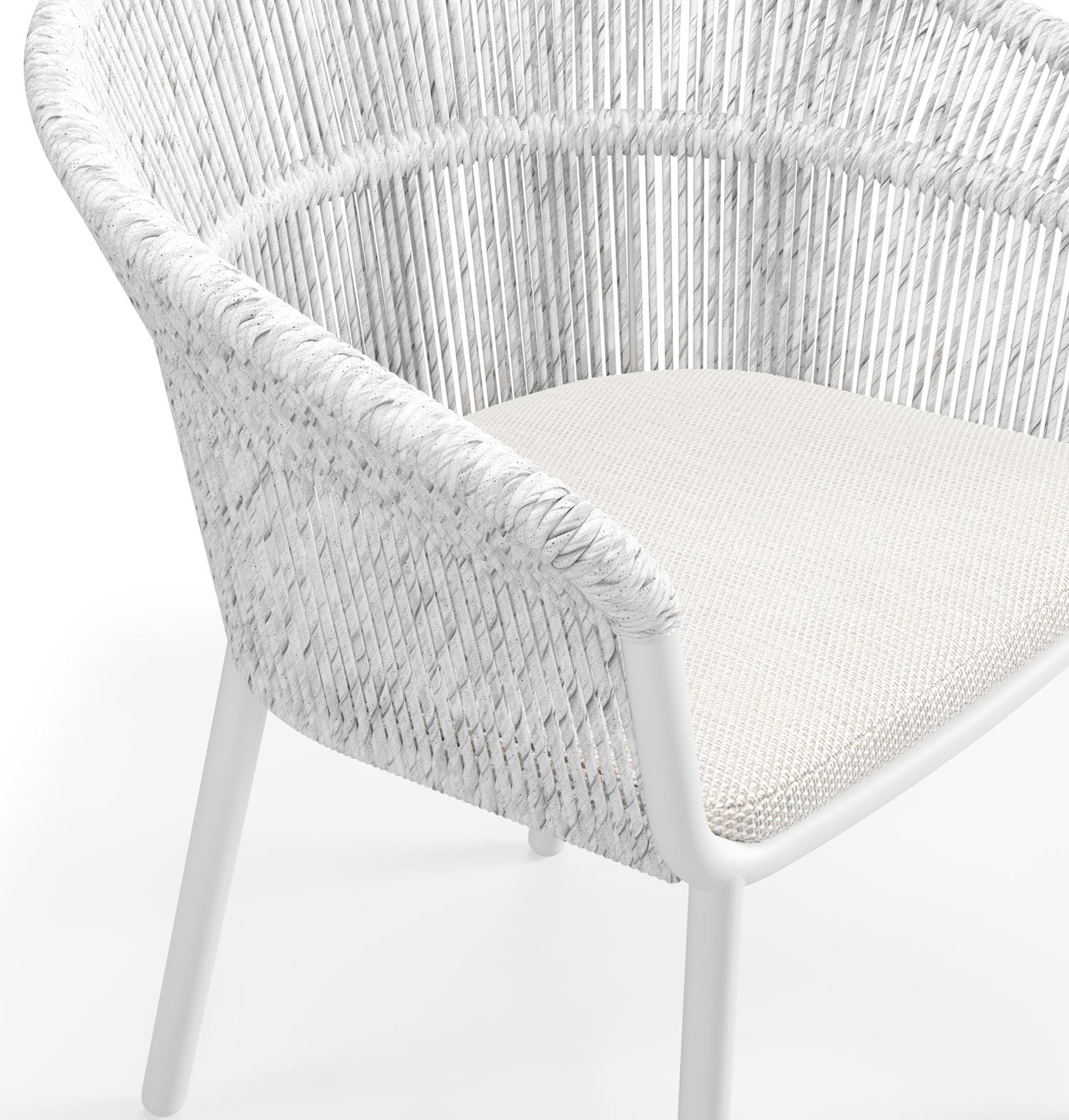 Feltro vierkante tuinset in wit aluminium en teak natural finish met 4 Matera tuinstoelen