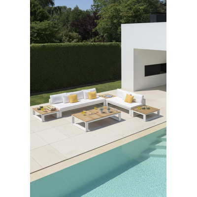 Table d'angle Verato en aluminium blanc et teck naturel - Lg 88 x larg. 88 x H 31,5 cm