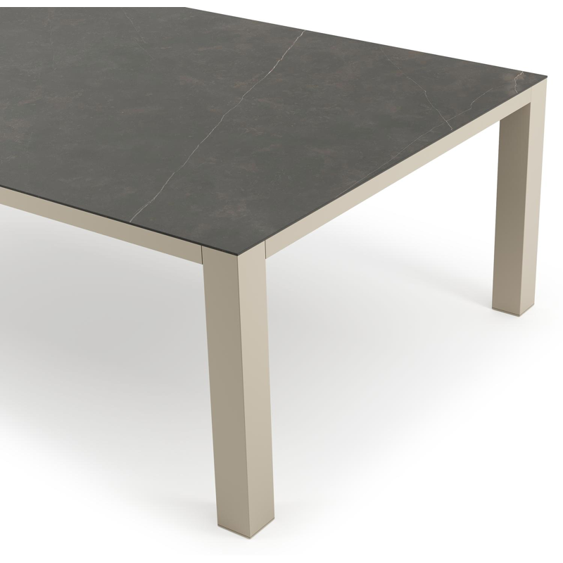 Nano XL tuintafel rechthoekig in beige aluminium en volkeramiek Calatorao - L 240 x B 148 x H 75 cm