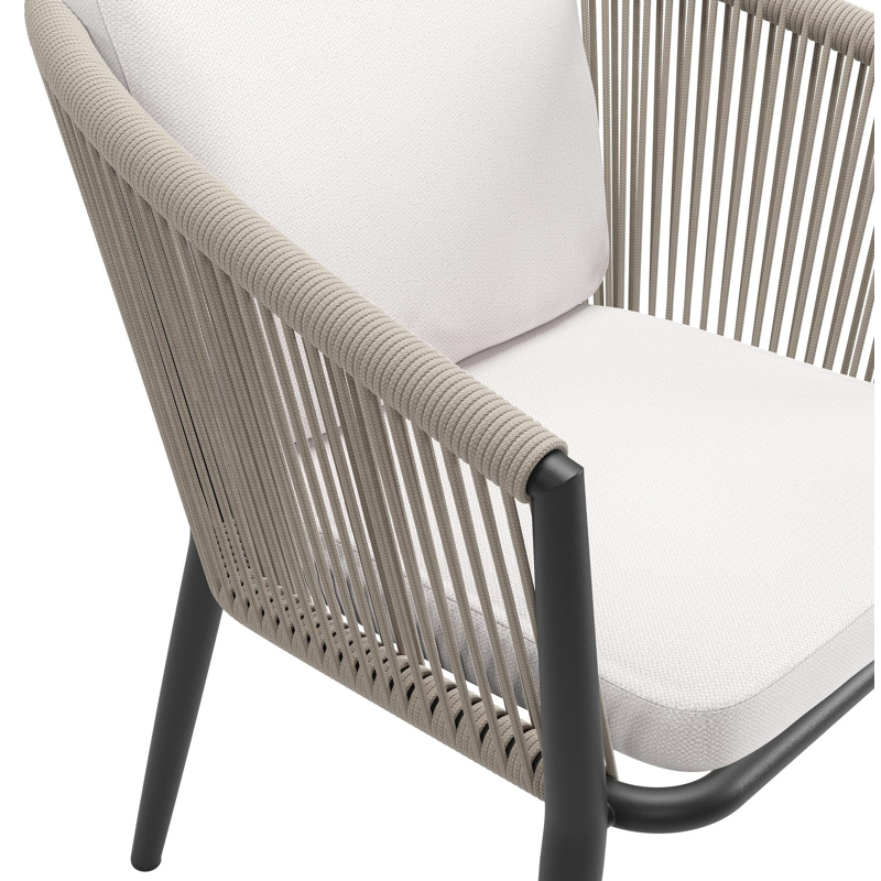 Orso tuinstoel in zwart aluminium en beige verticaal geweven ronde rope met luxe zitkussen in All Weather Sunbrella® Luxe Savane Whisper