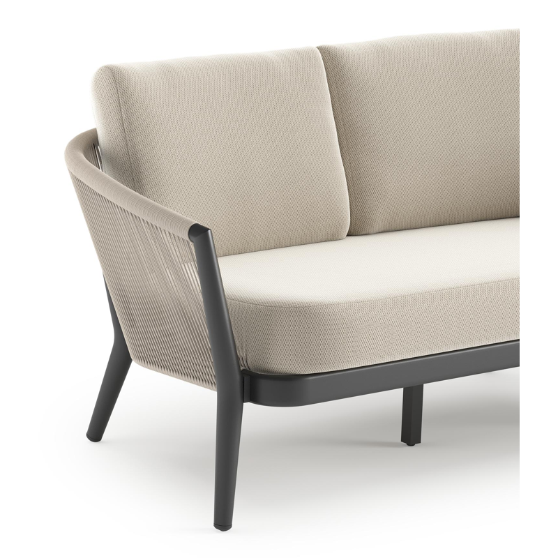 Canapé de jardin Orso en aluminium noir en corde ronde tissée verticalement beige et coussins en all weather sunbrella® luxe Lopi Marble