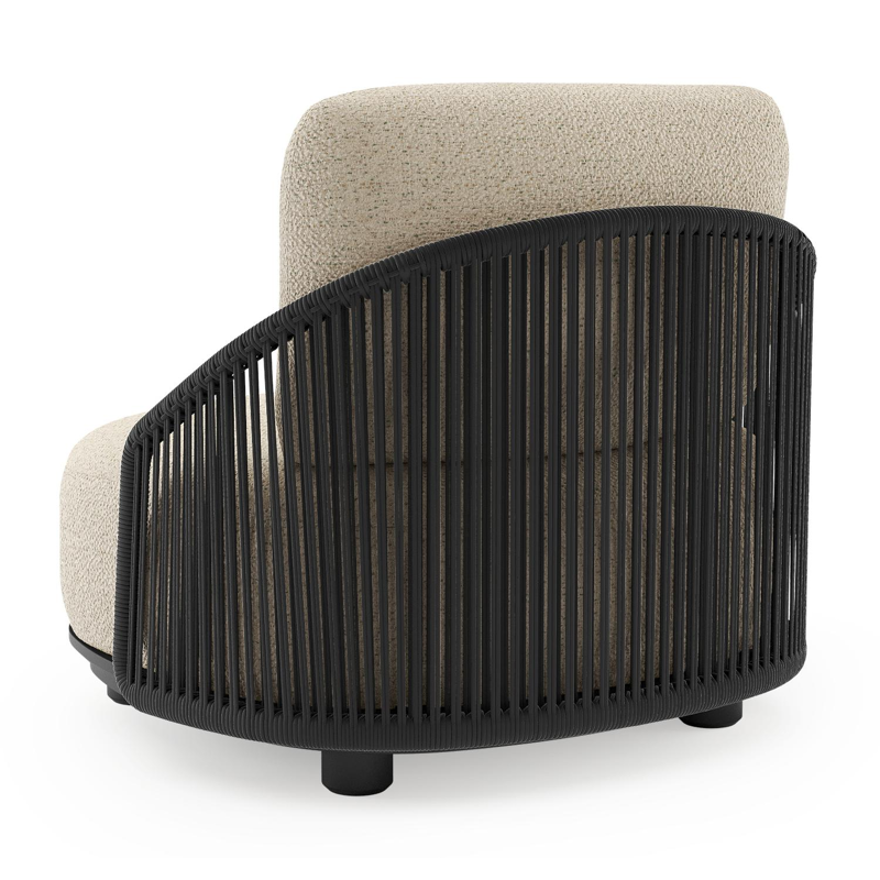 Vadelo loungestoel in zwart aluminium en zwart verticaal geweven ronde rope met bora forest all weather cosytica kussen