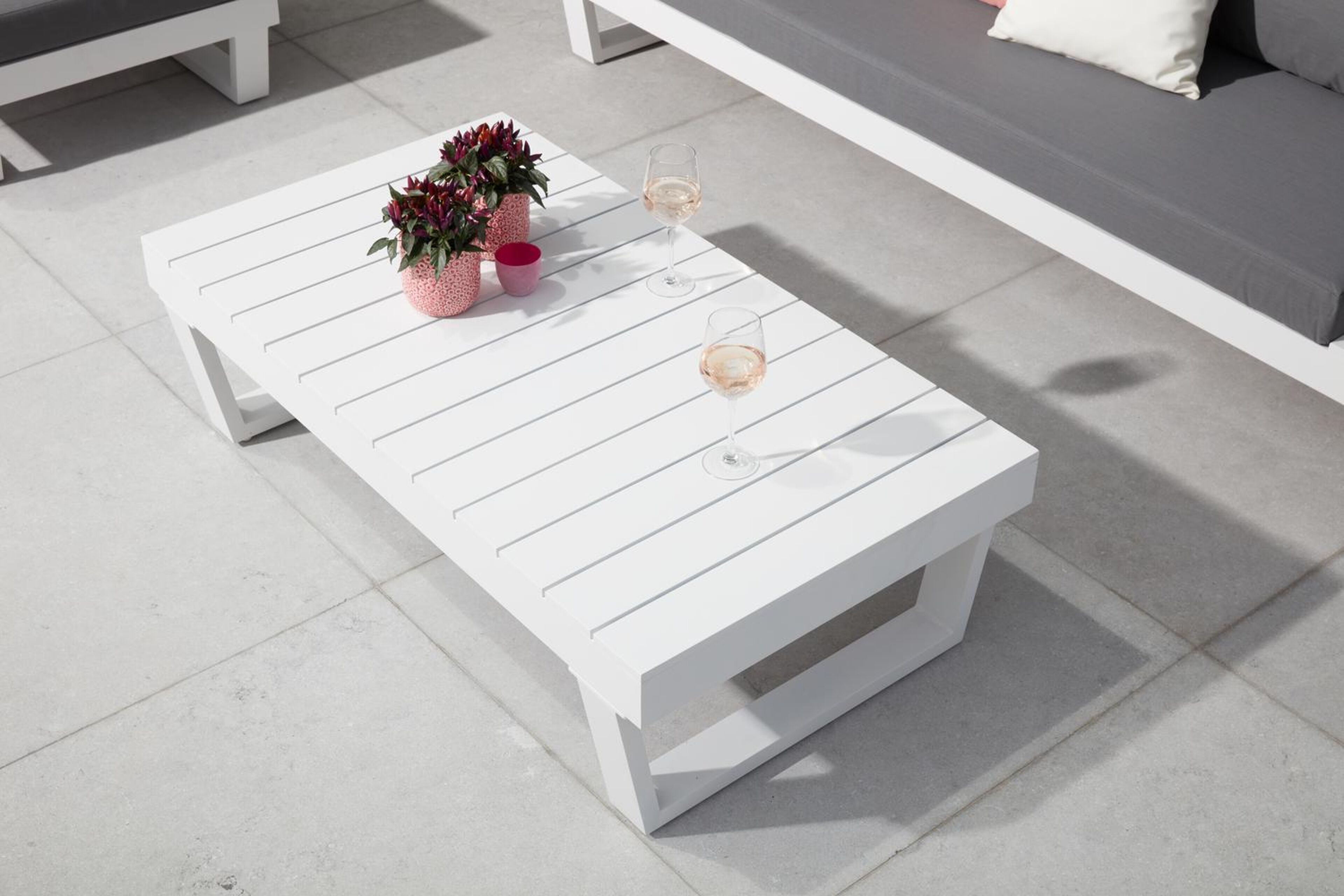 Modica loungetafel in wit aluminium - L 130 x B 72 x H 38 cm