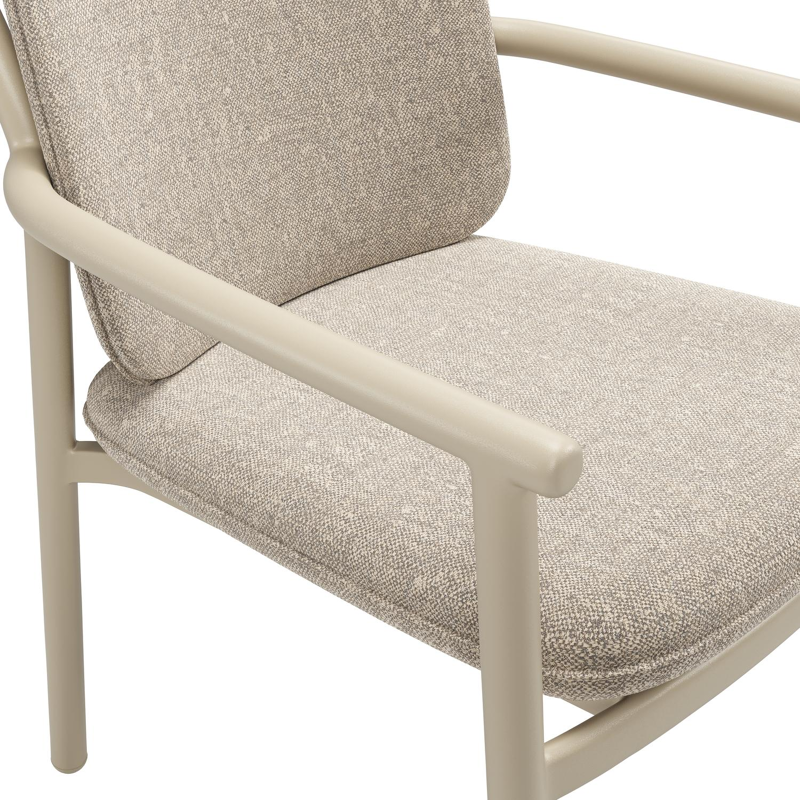 Bono stapelbare tuinstoel in beige aluminium met stoelkussen in All Weather Sunbrella® Luxe Chartres Pewter