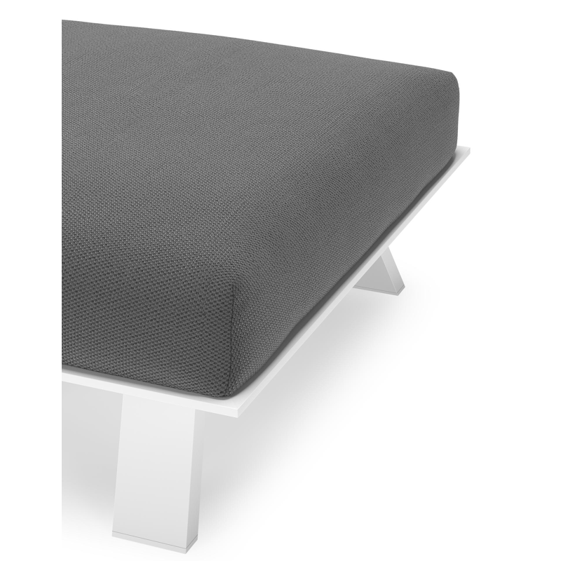 Cesano poef in wit aluminium met lopi shadow all weather Sunbrella® luxe kussen