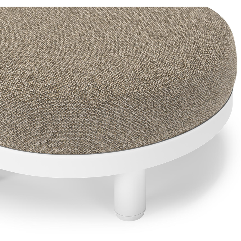 Donato lounge poef in wit aluminium met All Weather Cosytica Madagascar Burch kussen