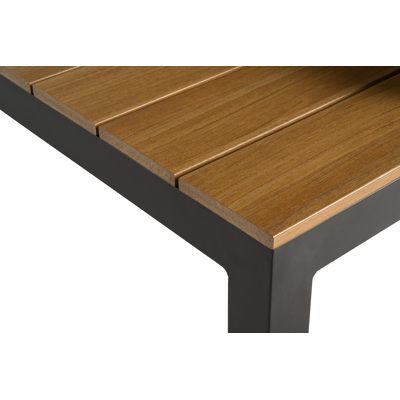 Toma loungehoek in zwart aluminium en polywood met grijs polyester kussen en loungetafel