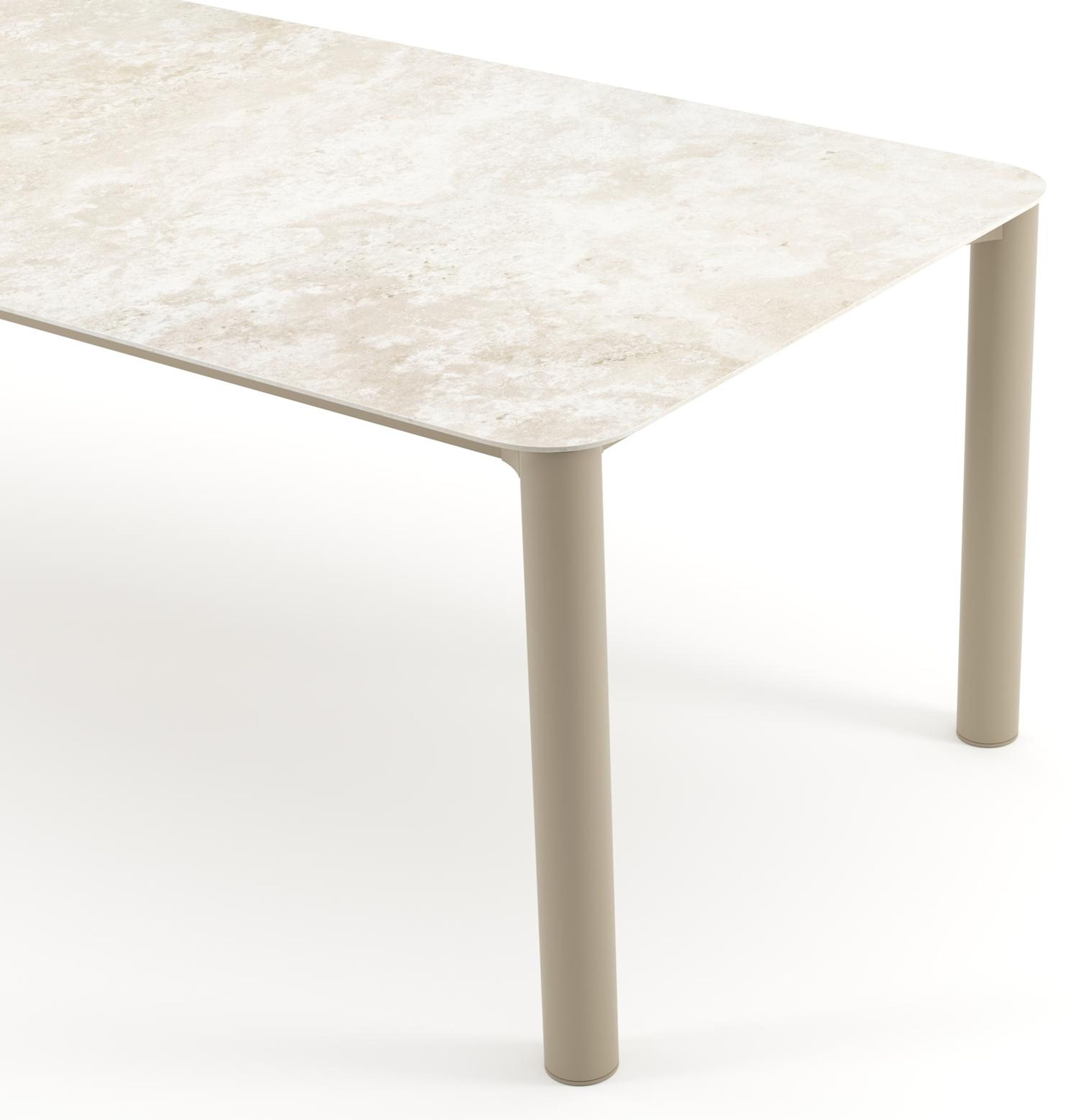 Orso tuintafel rechthoekig afgerond in beige aluminium en volkeramiek Rapolano - L 240 x B 100 x H 74 cm
