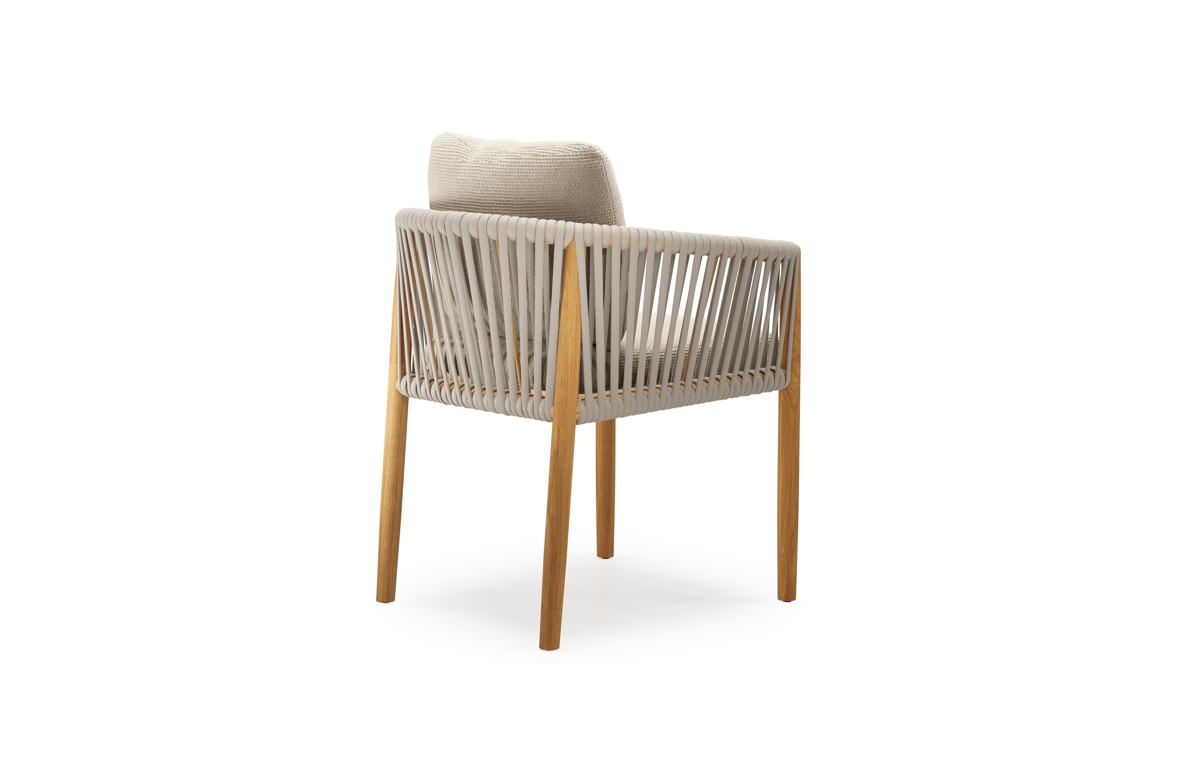 Organo tuinstoel in beige teak en beige verticaal geweven luxe vlakke rope met kussen in All Weather Cosytica Althea Chalk