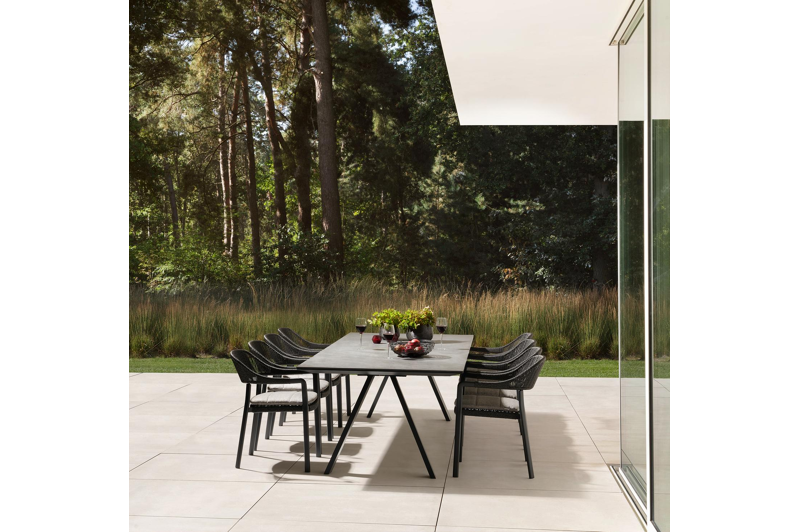 Cesano stapelbare tuinstoel in zwart aluminium en zwart wicker