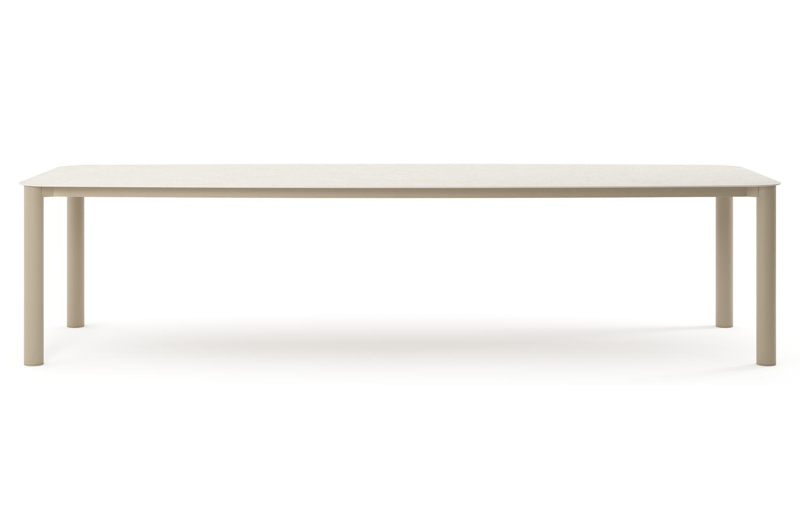 Table de jardin Orso forme de bateau en aluminium beige et céramique pleine Shilin - Lg. 315 x Lrg. 115 x Haut. 74.5 cm