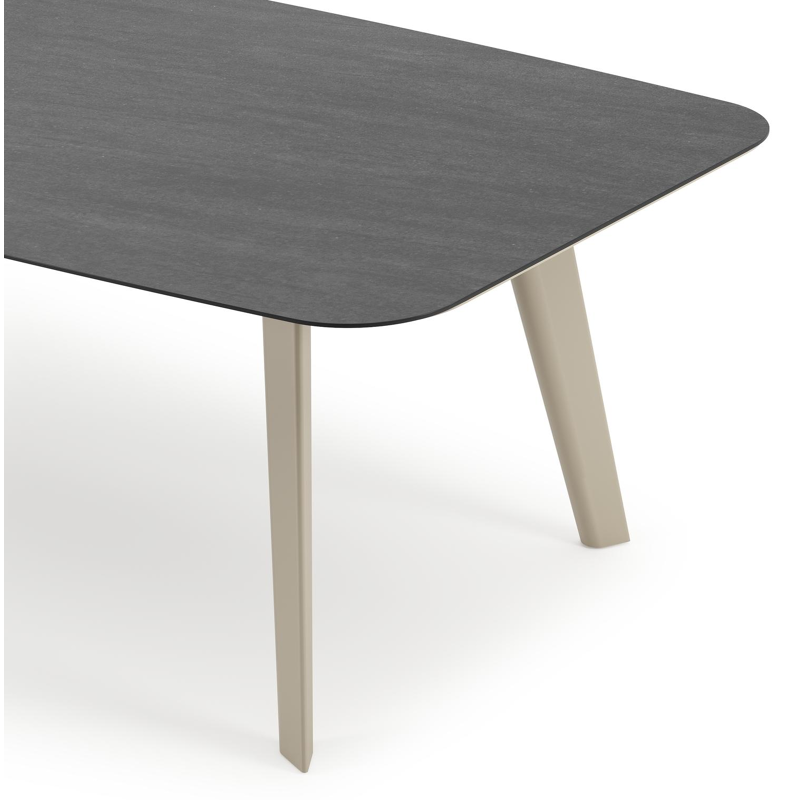 Lacrima tuintafel bootvorm in beige aluminium en volkeramiek Basalt Black - L 255 x B 115 x H 74 cm