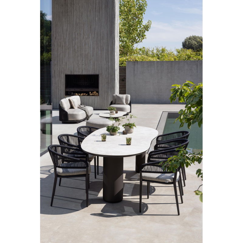 Amico tuintafel organisch in zwart aluminium en volkeramiek Rapolano - L 240 x B 110 x H 74 cm