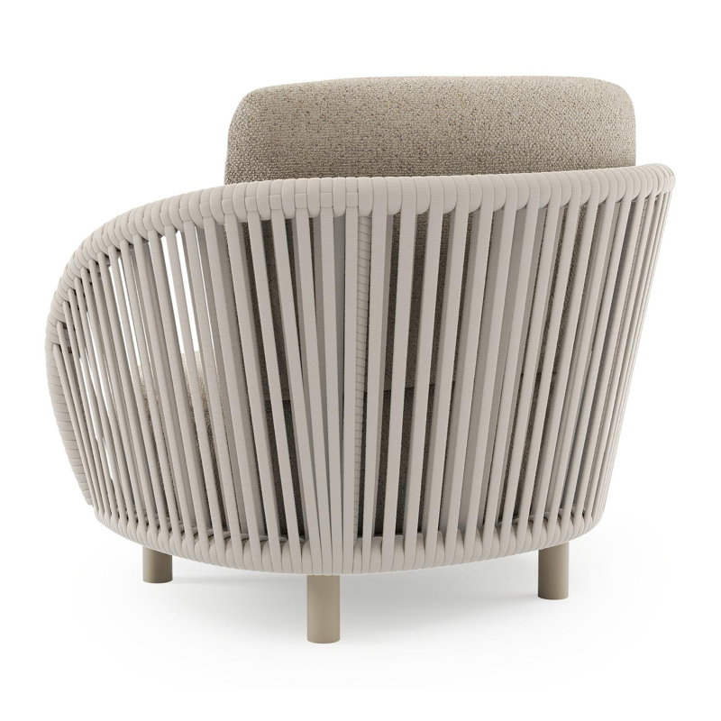 Lupino loungestoel in beige aluminium en beige verticaal geweven luxe vlakke brede rope met bora desert all weather cosytica kussen