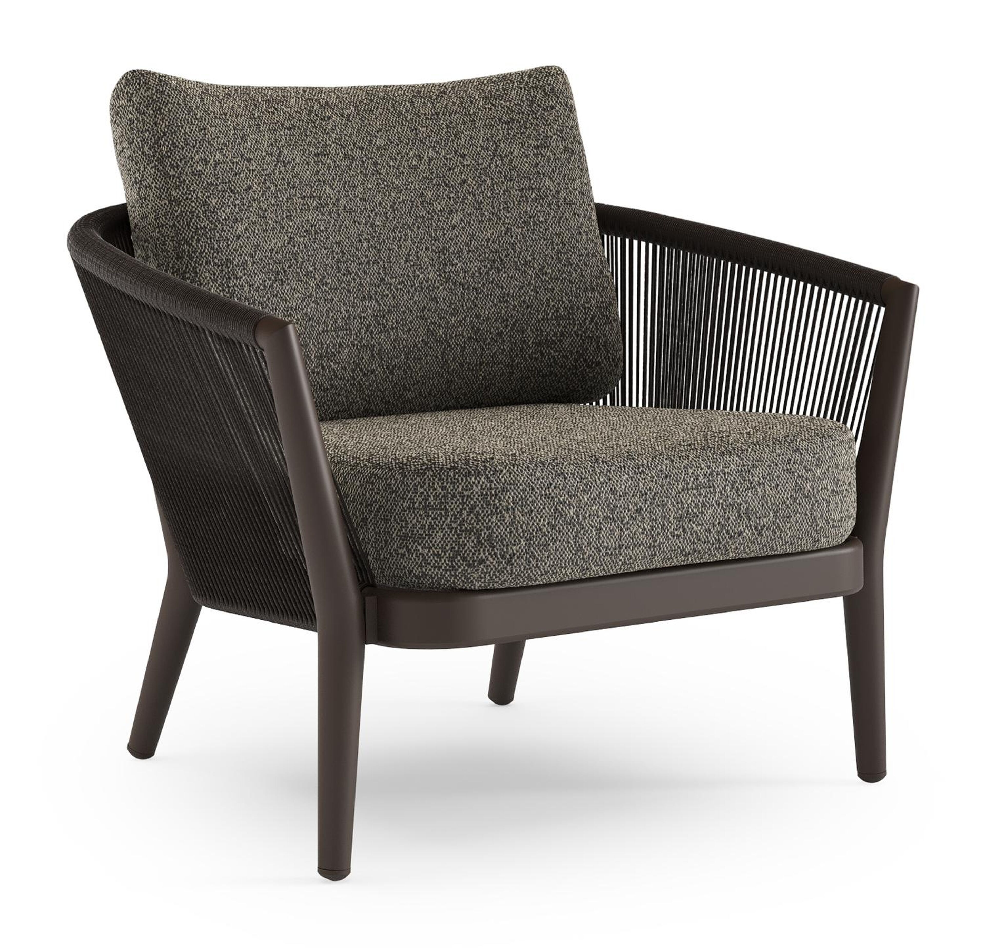 Orso loungestoel in donkerbruin aluminium en donkerbruin verticaal geweven ronde rope met Marbella Tunder all weather cosytica kussen