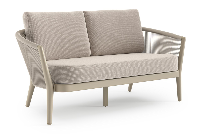 Canapé de jardin Orso en aluminium beige en corde ronde tissée verticalement beige et coussins en all weather sunbrella® luxe Slow Farafra