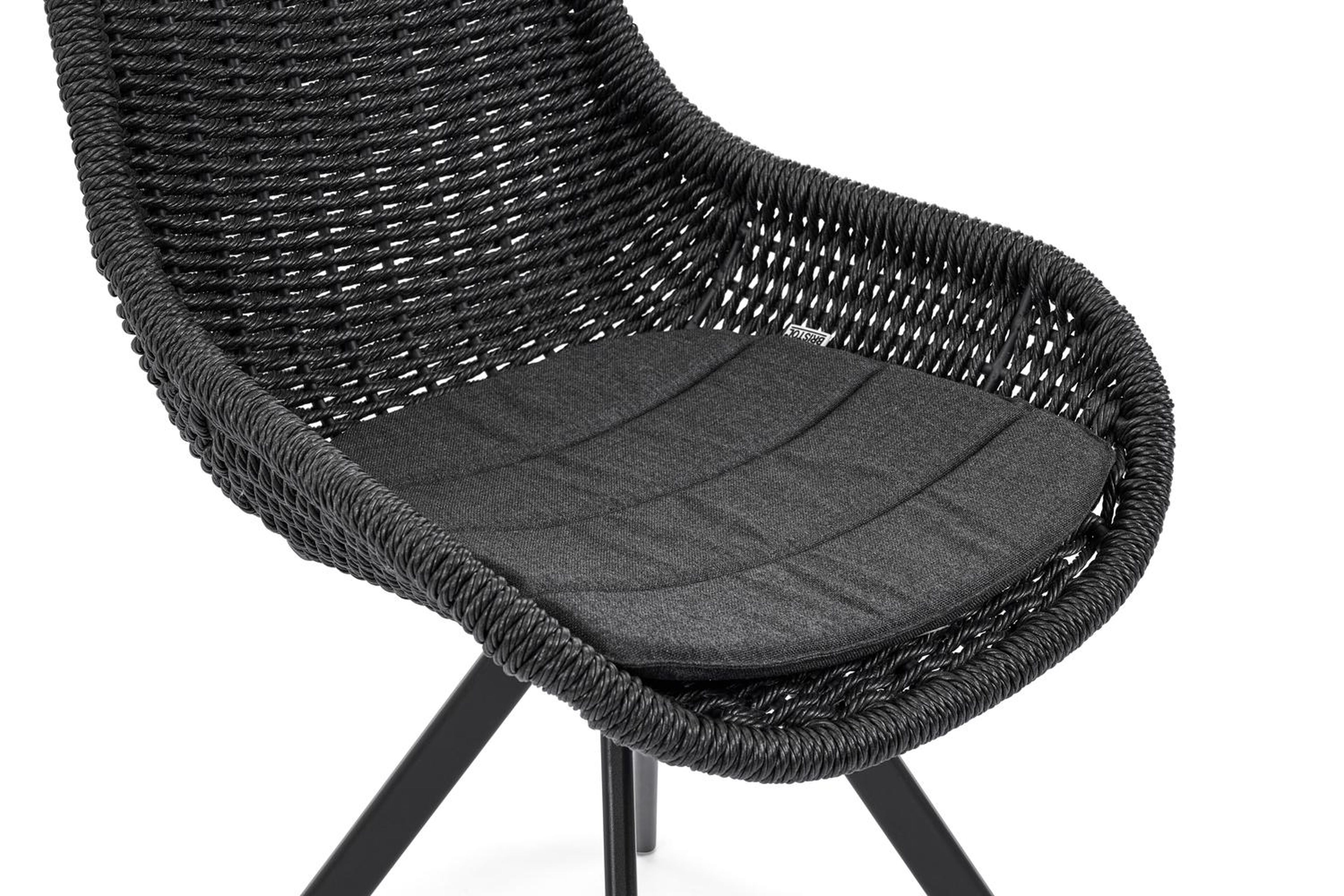 Chaise de jardin Cesano in aluminium  noir et résine tressée noir avec coussin en natte sooty all weather sunbrella® luxe