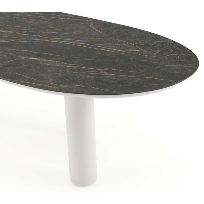 Table de jardin Amico organique en aluminium blanc et céramique pleine Black Obsession - Lg. 280 x Lrg. 120 x Haut. 73.5 cm