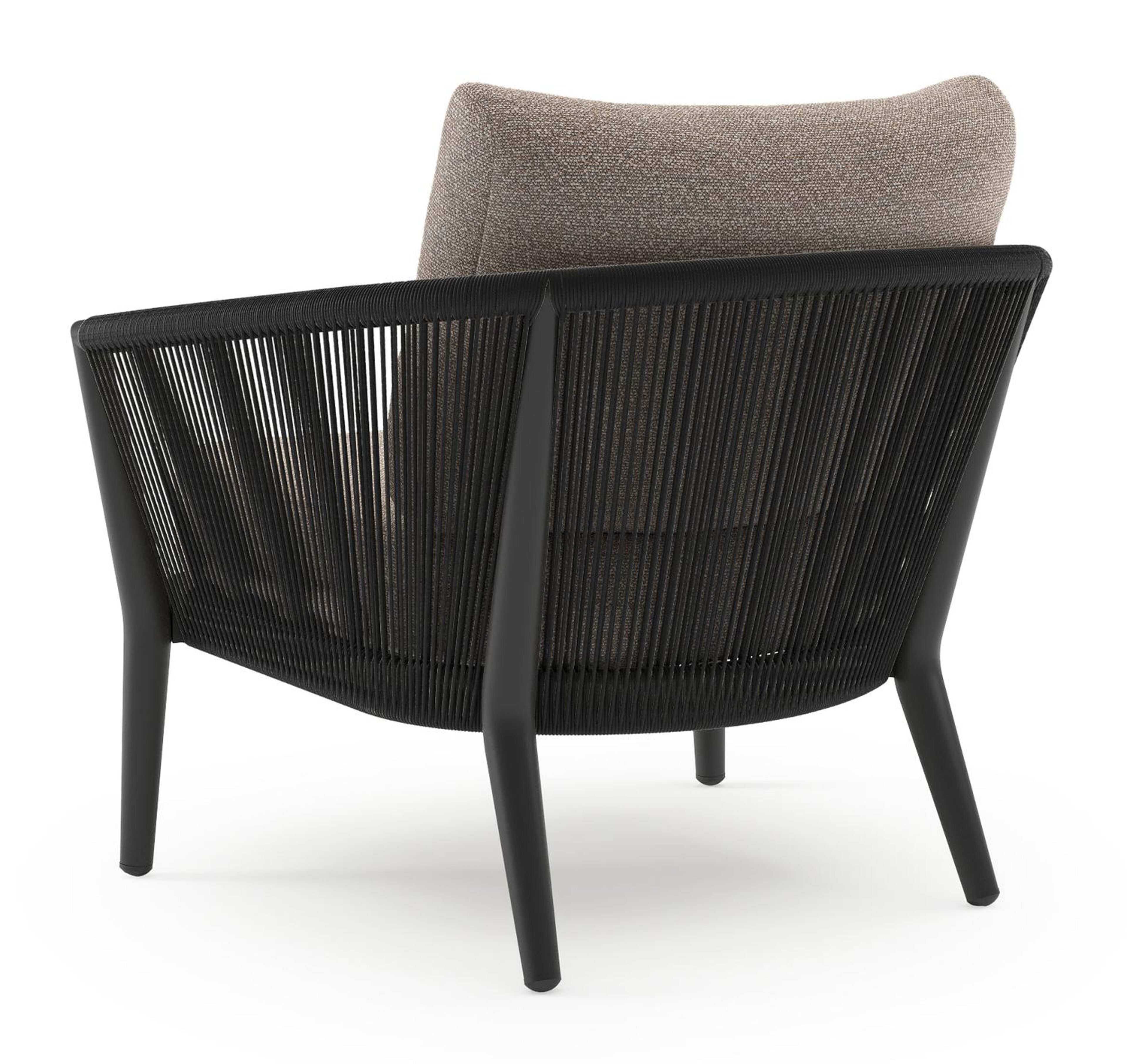 Orso loungestoel in zwart aluminium en zwart verticaal geweven ronde rope met Wander Manioc all weather sunbrella® luxe kussen