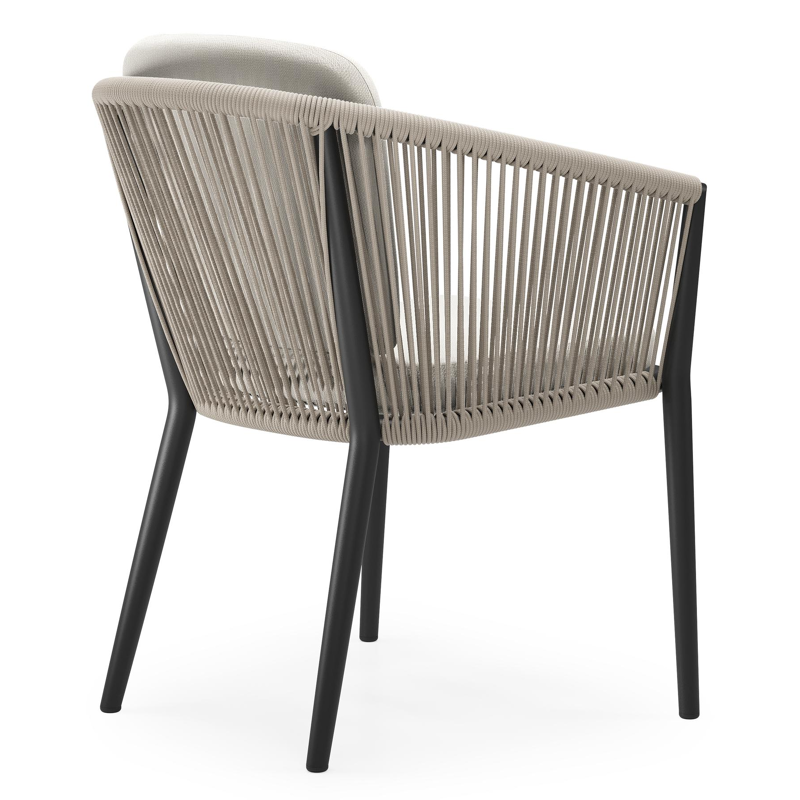 Orso tuinstoel in zwart aluminium en beige verticaal geweven ronde rope met zitkussen in All Weather Sunbrella® Luxe Savane White
