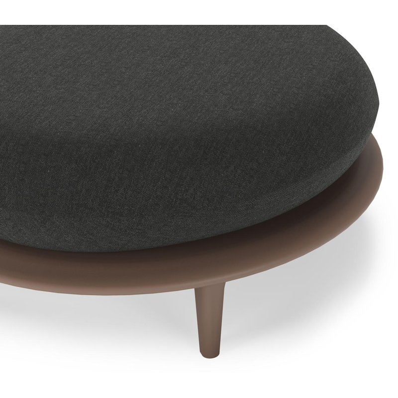 Bomero poef in taupe aluminium met chartres sooty all weather sunbrella® luxe kussen