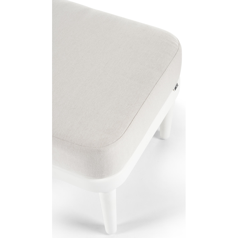 Orso poef in wit aluminium en beige textilene met natte linen chalk all weather sunbrella® luxe kussen
