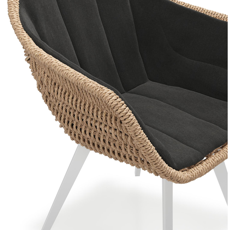 Pagino tuinstoel in wit aluminium en naturel ronde wicker met zitkussen in All Weather Sunbrella® Luxe Natte Sooty