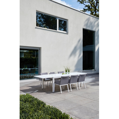 Calobra verlengbare tuintafel in wit aluminium en glas wit - L 220/330 x B 107 x H 75 cm