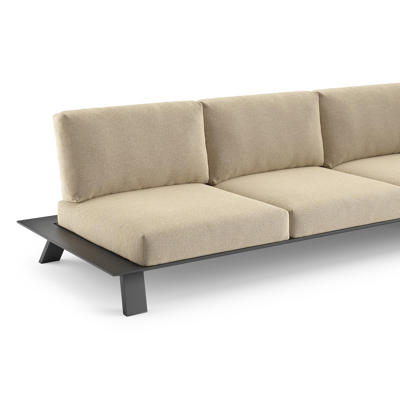 Cesano loungebank in zwart aluminium met althea camel all weather Cosytica kussen