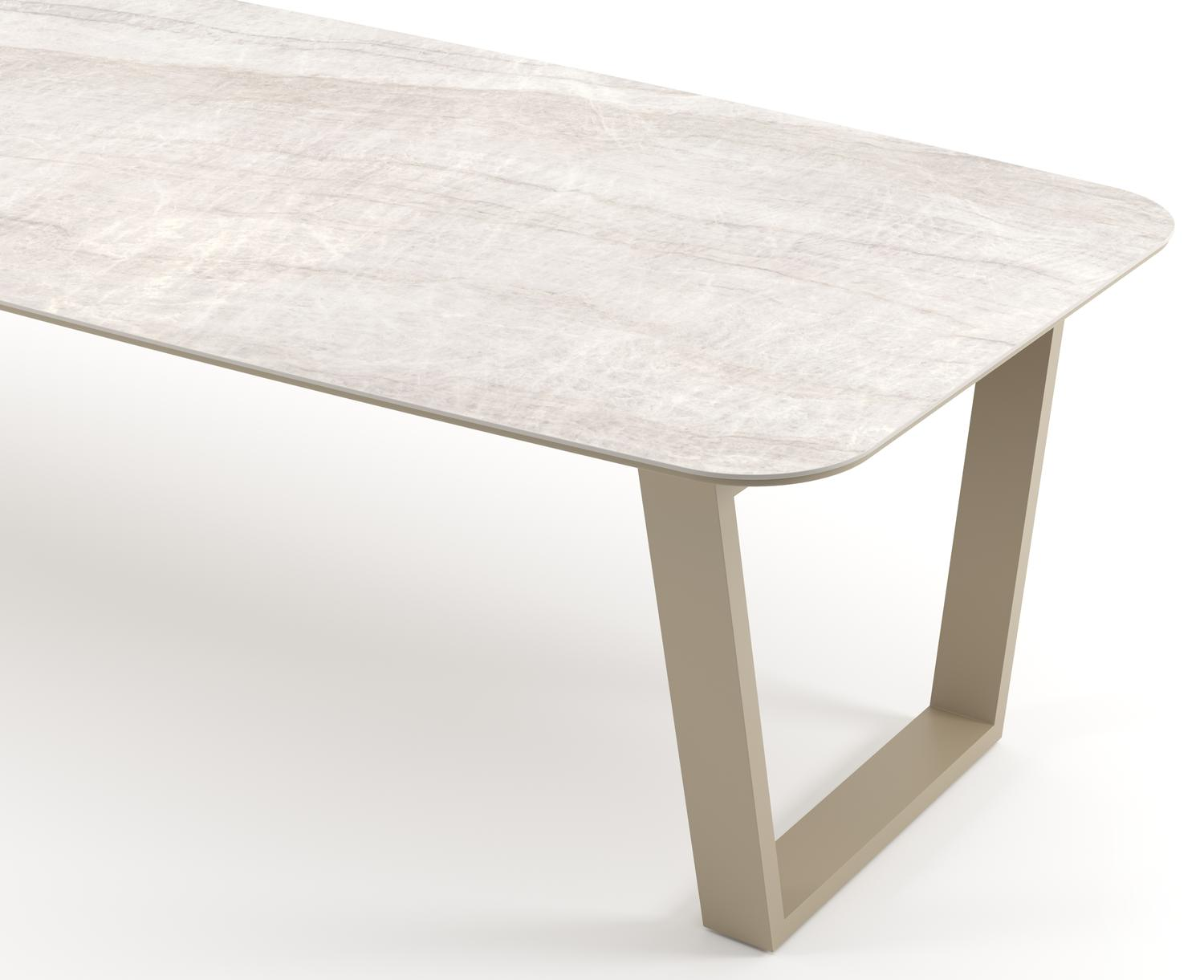 Pagino tuintafel bootvorm in beige aluminium en volkeramiek Taj Mahal - L 315 x B 115 x H 73 cm