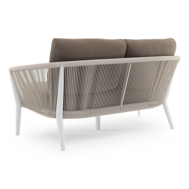 Orso loungebank in wit aluminium en beige verticaal geweven ronde rope met Lopi Coconut all weather sunbrella® luxe kussen