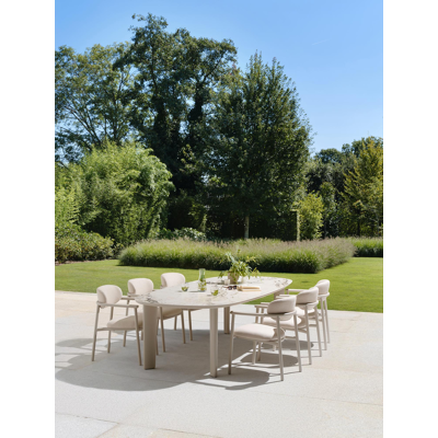 Amico tuintafel bombo in beige aluminium en volkeramiek Black Obsession - L 270 x B 125 x H 73.5 cm