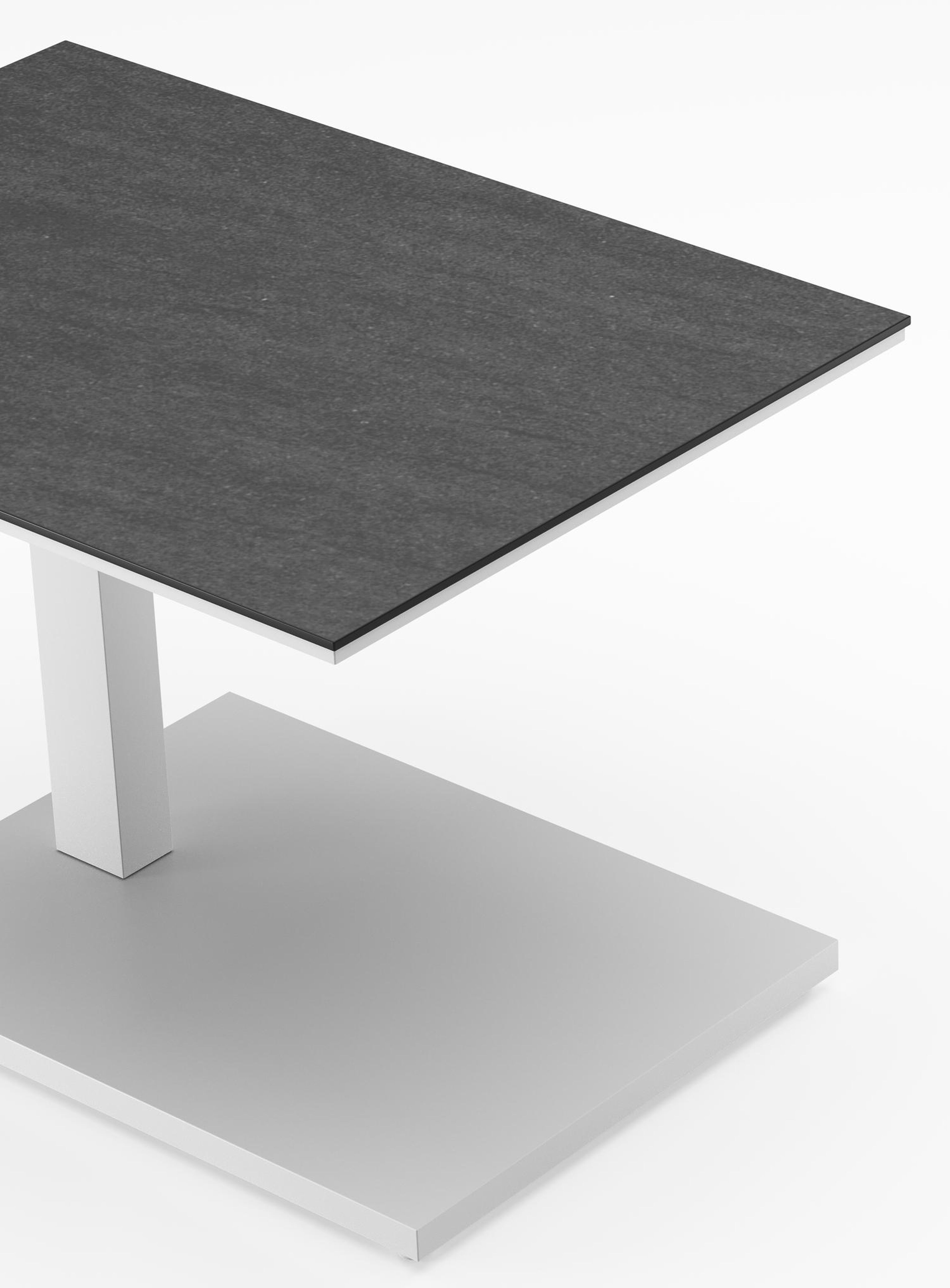 Cesano loungetafel rechthoekig in wit aluminium en volkeramiek Basalt Black - L 70 x B 50 x H 66 cm