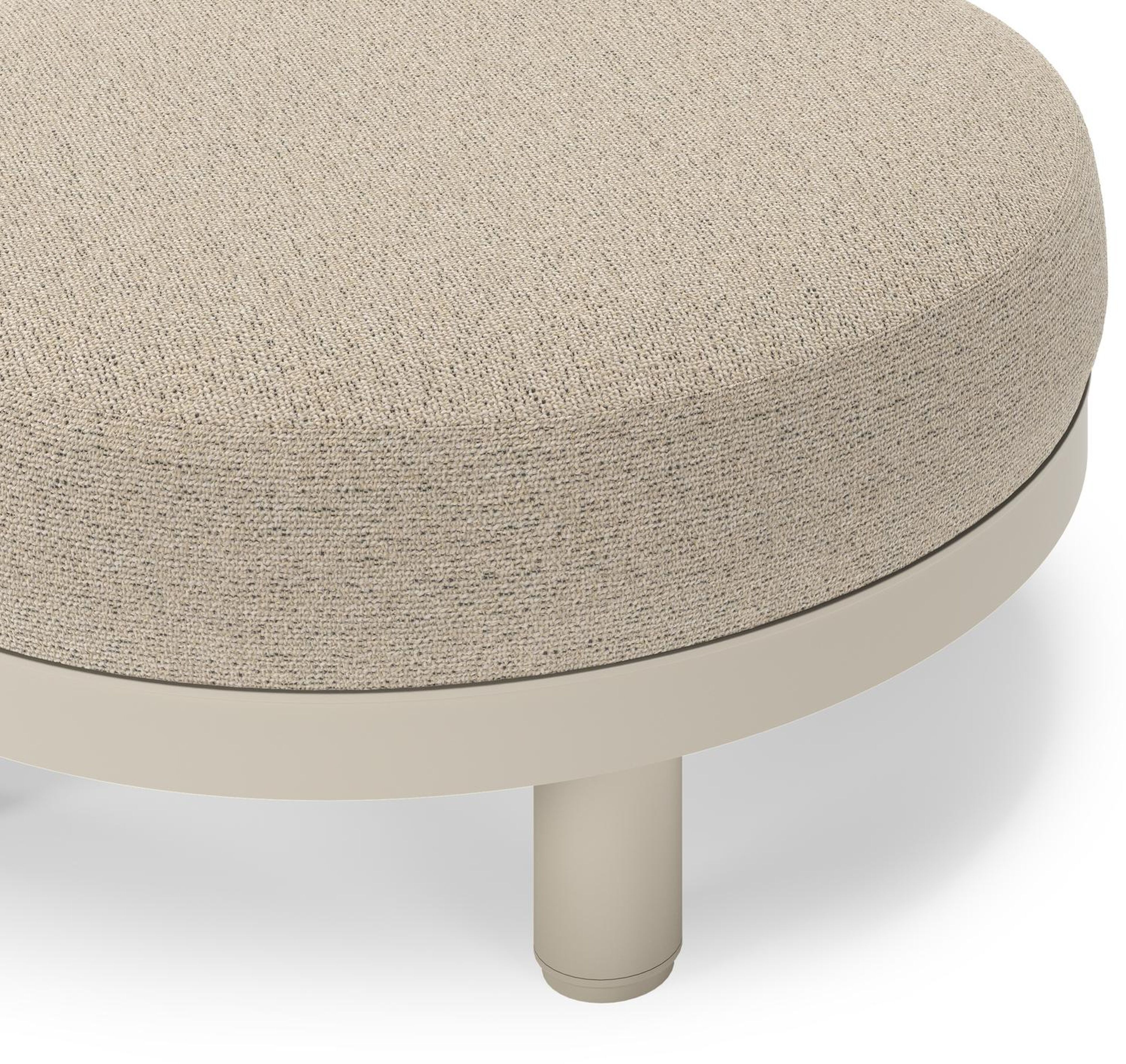 Donato lounge poef in beige aluminium met all weather cosytica Marbella Beige kussen