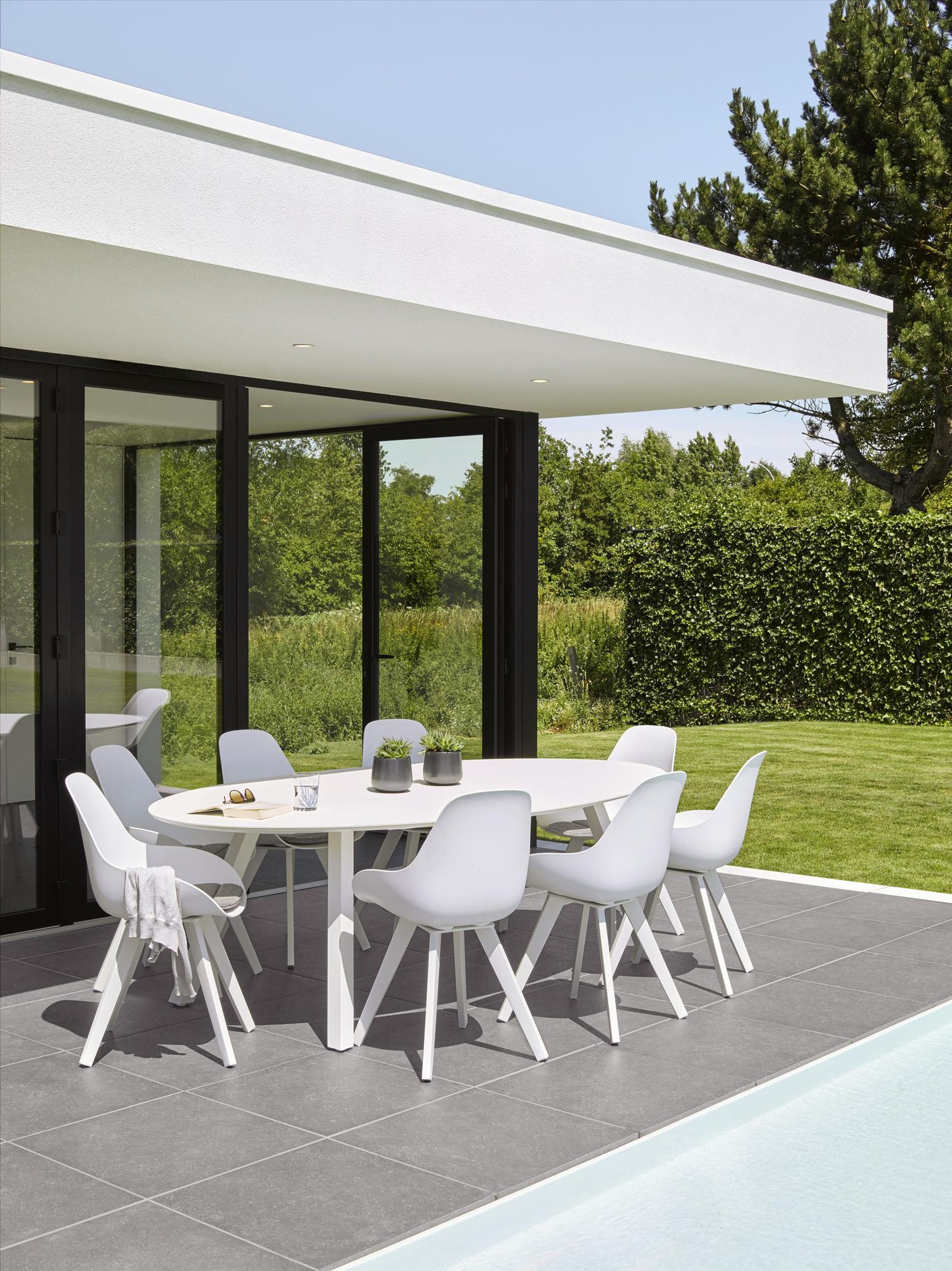 Mesa tuinstoel in wit aluminium en wit kunststof