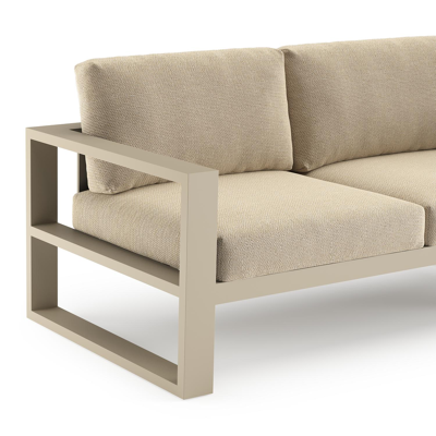 Verato loungehoek in beige aluminium met althea camel all weather cosytica kussen
