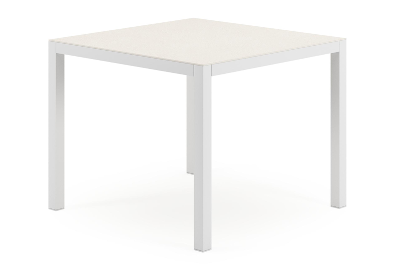 Feltro tuinset in wit aluminium en sintered stone Crema minerale met 2 Zamora tuinstoelen