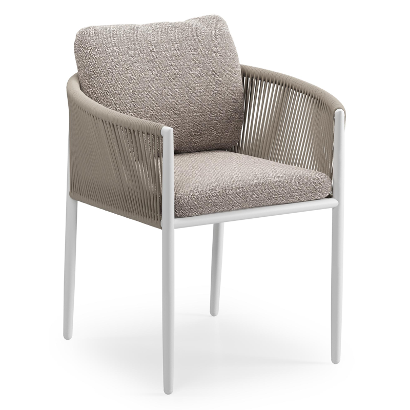 Organo tuinstoel in beige aluminium en beige verticaal geweven ronde rope met stoelkussen in All Weather Sunbrella® Luxe Wander Granite