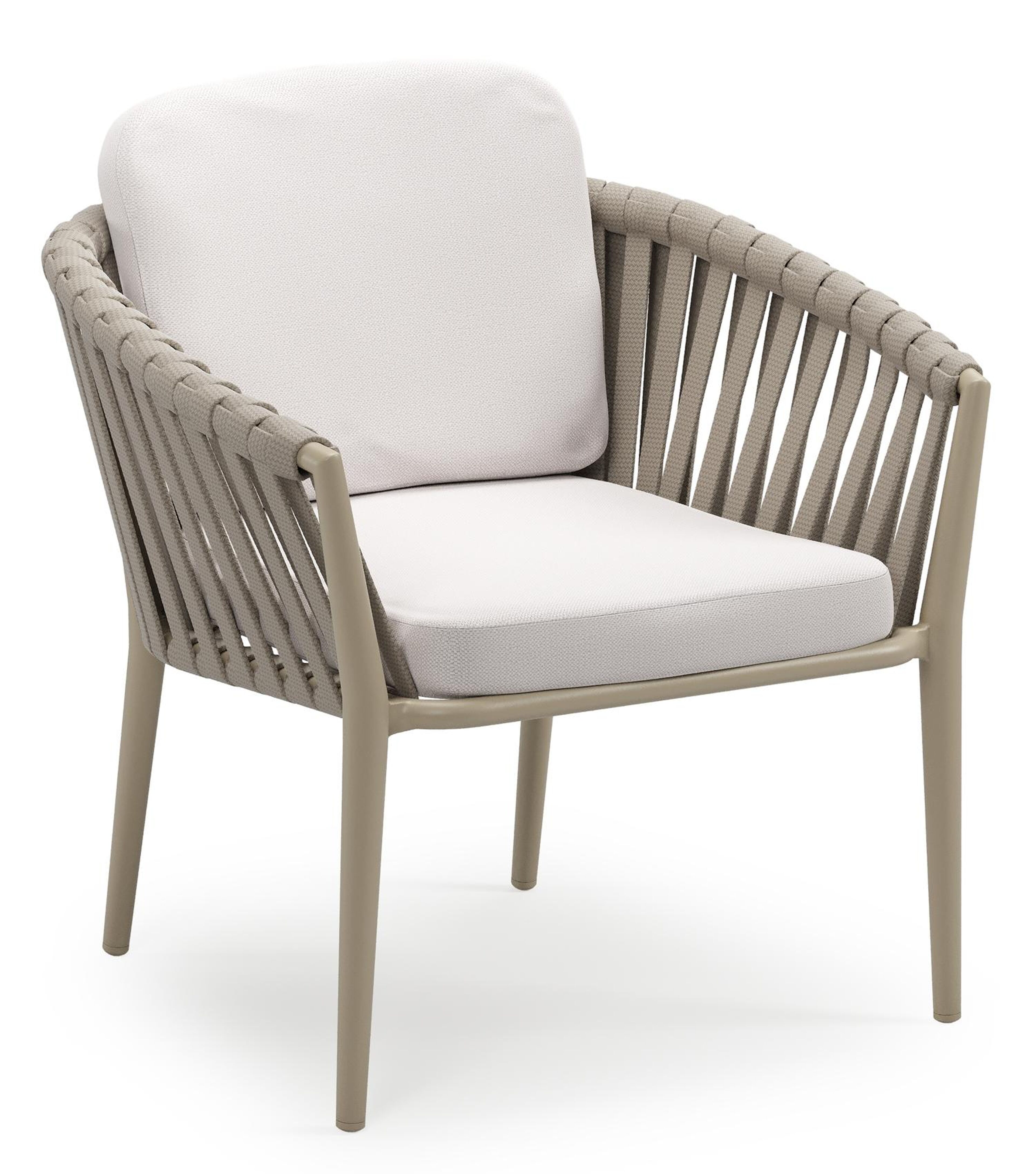 Orso low dining tuinstoel in beige aluminium en beige verticaal geweven luxe vlakke brede rope met stoelkussen in All Weather Sunbrella® Luxe Savane Whisper