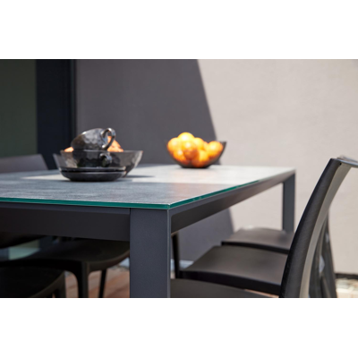 Chaise de jardin empilable Maya noire - matière synthétique